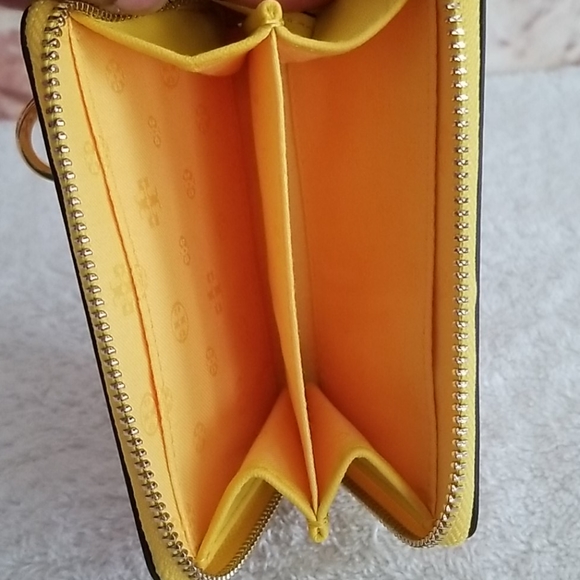 New Tory Burch Emerson Zip Coin Case - Picture 9 of 9